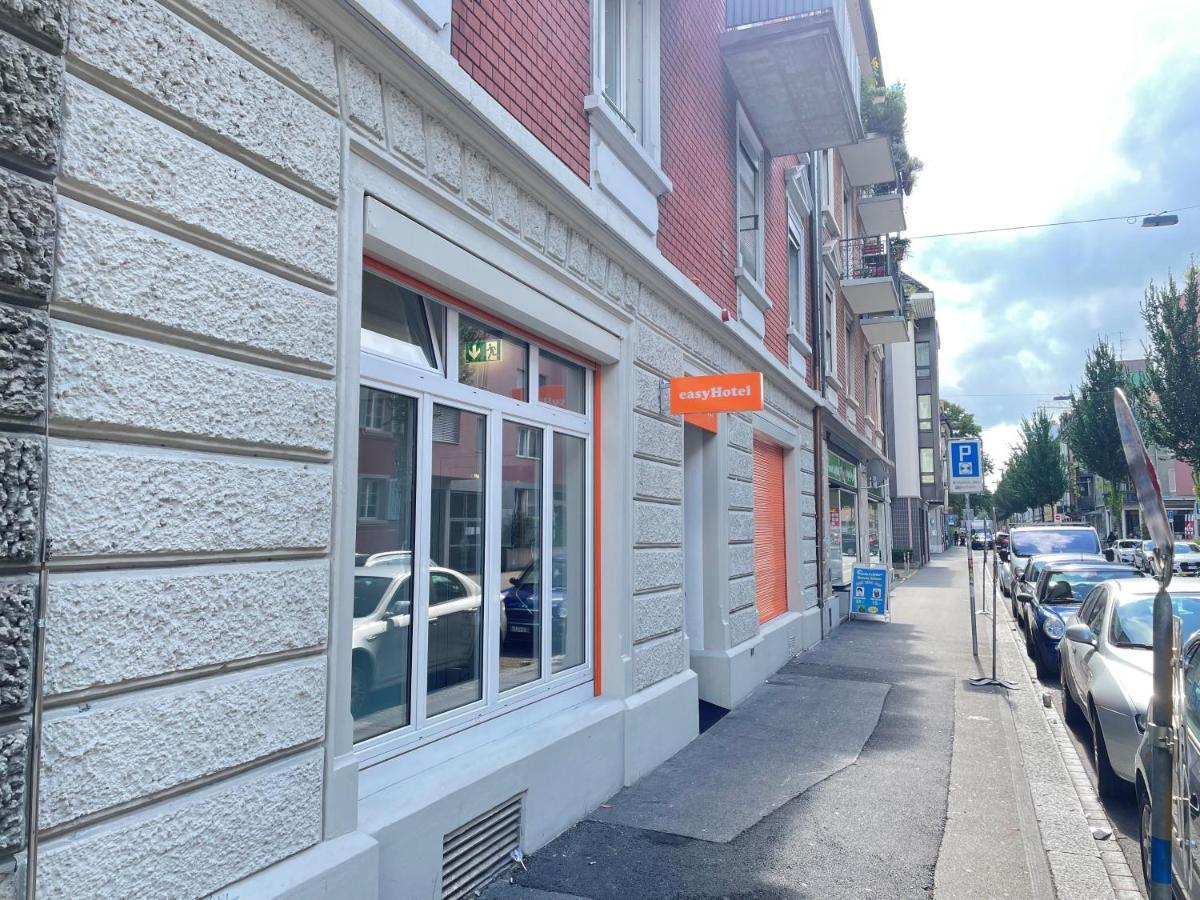Easyhotel Zuerich Limmatplatz ภายนอก รูปภาพ